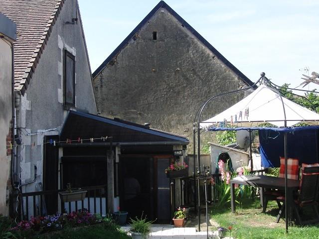 Maison de 51 m² - 
89520 SAINTS
