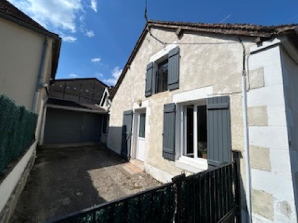 Maison de 49 m² -
89580 VALLAN