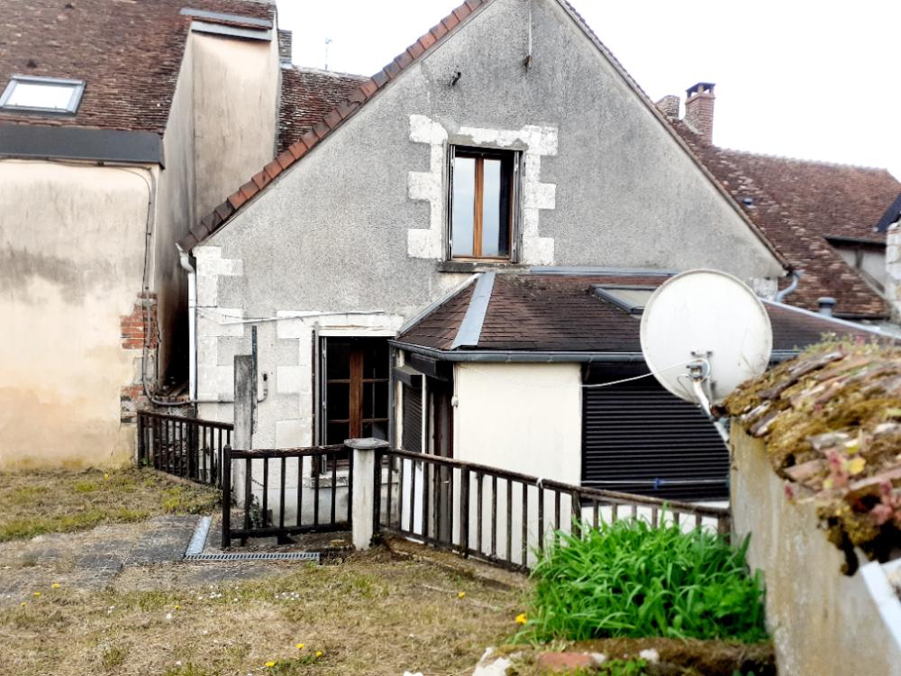Maison de 51 m² - 
89520 SAINT SAUVEUR EN PUISAYE
