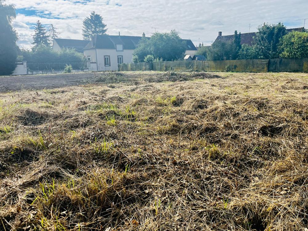 Terrain de 551 m² - 
89550 HERY

