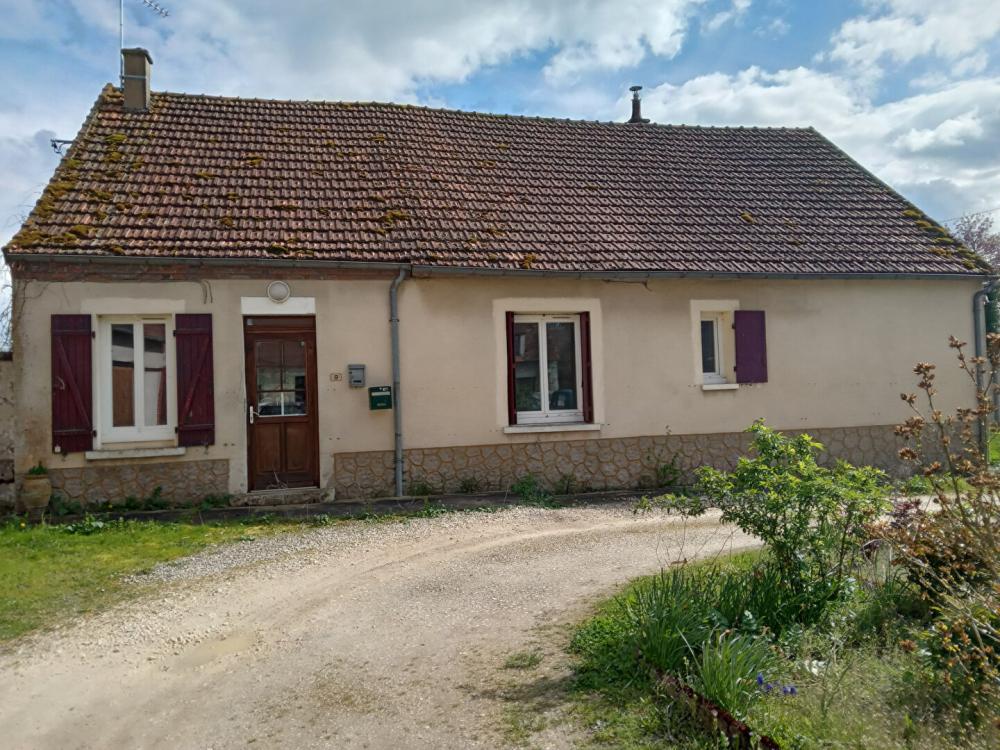 Maison de 760 m² - 
45420 BONNY SUR LOIRE
