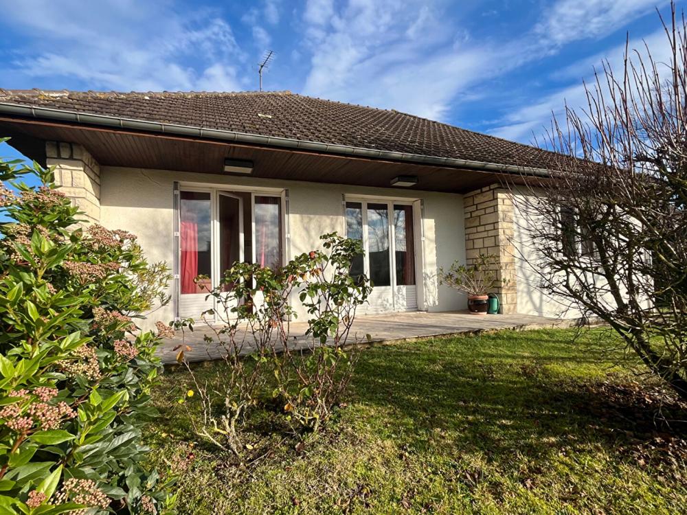 Maison de 82 m² - 
89000 SAINT GEORGES SUR BAULCHE
