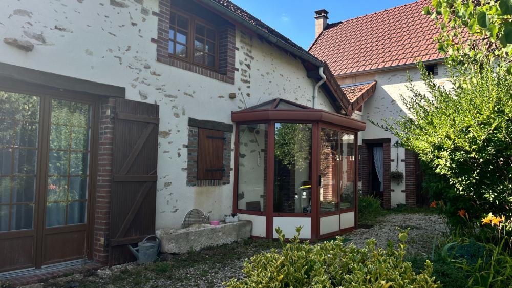 https-media-immo-facile-com-office2-pagesimmoweb-127797-catalog-images-pr-p-5-8-4-4-5-2-8-0-58445280b-jpg-datemaj-18-07-2025-09-38-49