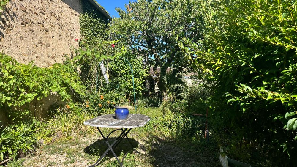 https-media-immo-facile-com-office2-pagesimmoweb-127797-catalog-images-pr-p-5-8-4-4-5-2-8-0-58445280j-jpg-datemaj-18-07-2025-09-38-49