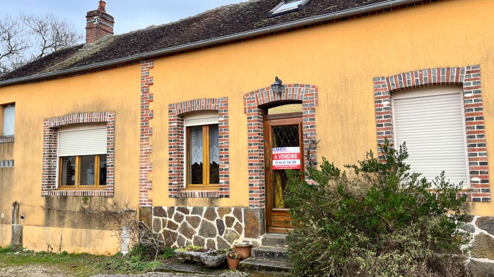 Maison de 162 m² - 
89520 SAINT SAUVEUR EN PUISAYE
