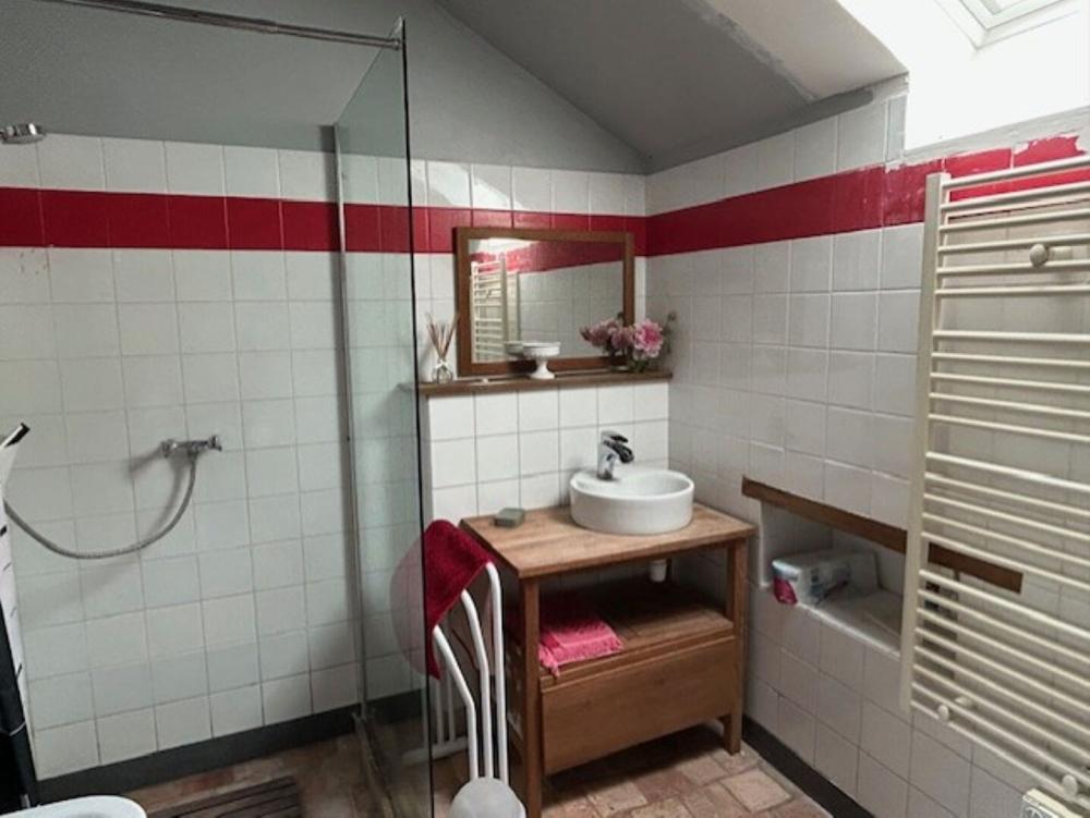 https-media-immo-facile-com-office2-pagesimmoweb-127797-catalog-images-pr-p-5-8-3-9-1-3-6-8-58391368n-jpg-datemaj-06-06-2025-14-05-17