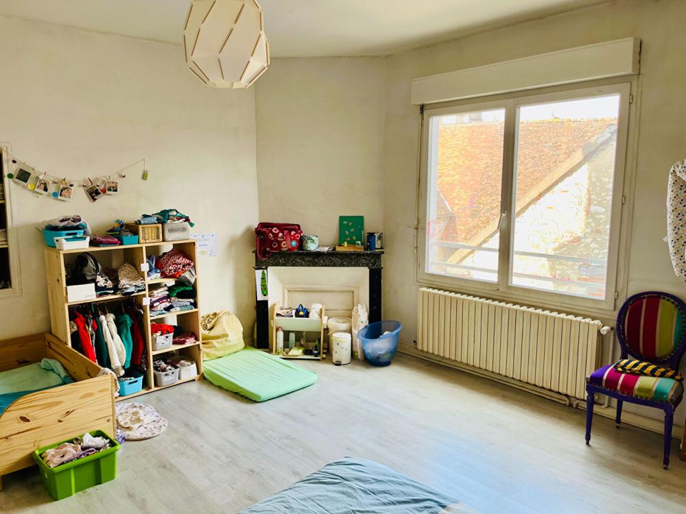 https-media-immo-facile-com-office2-pagesimmoweb-127797-catalog-images-pr-p-5-8-2-2-7-4-2-9-58227429e-jpg-datemaj-03-05-2025-15-10-56