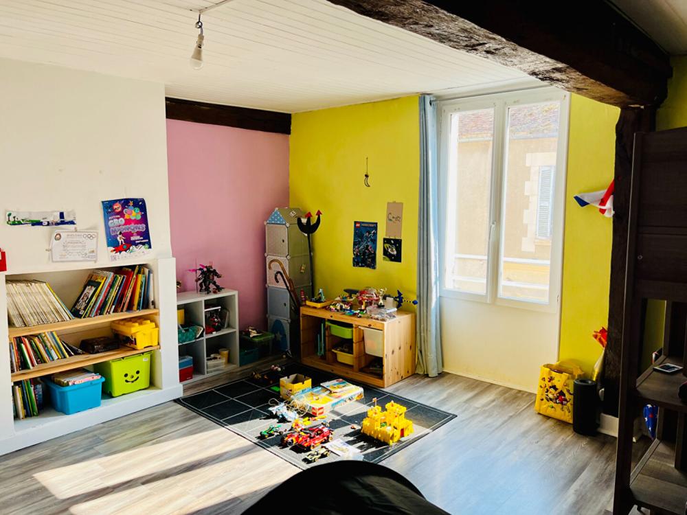 https-media-immo-facile-com-office2-pagesimmoweb-127797-catalog-images-pr-p-5-8-2-2-7-4-2-9-58227429f-jpg-datemaj-03-05-2025-15-10-56