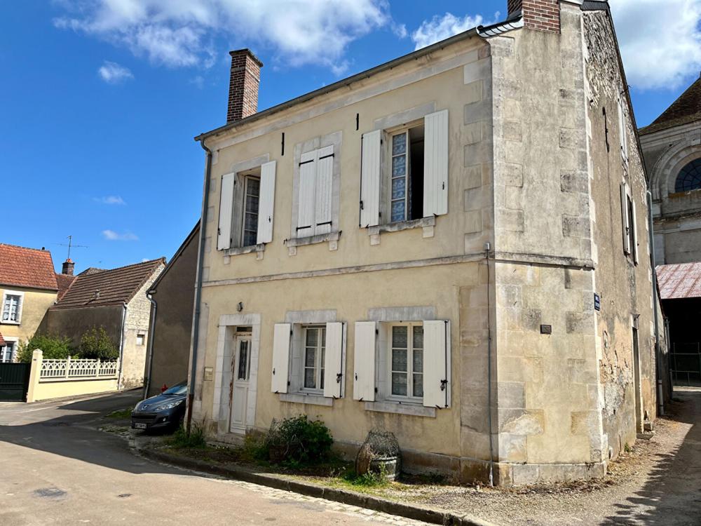Maison de 113 m² - 
89580 COULANGES LA VINEUSE
