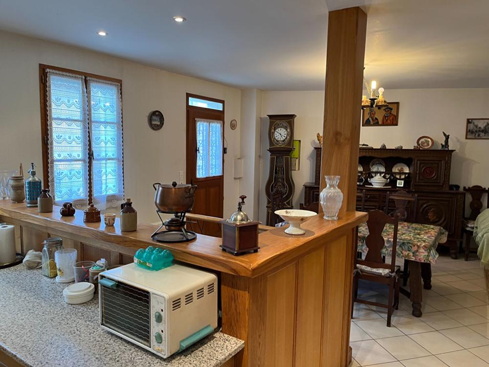 https-media-immo-facile-com-office2-pagesimmoweb-127797-catalog-images-pr-p-5-2-8-6-0-2-5-9-52860259d-jpg-datemaj-18-03-2025-15-44-54