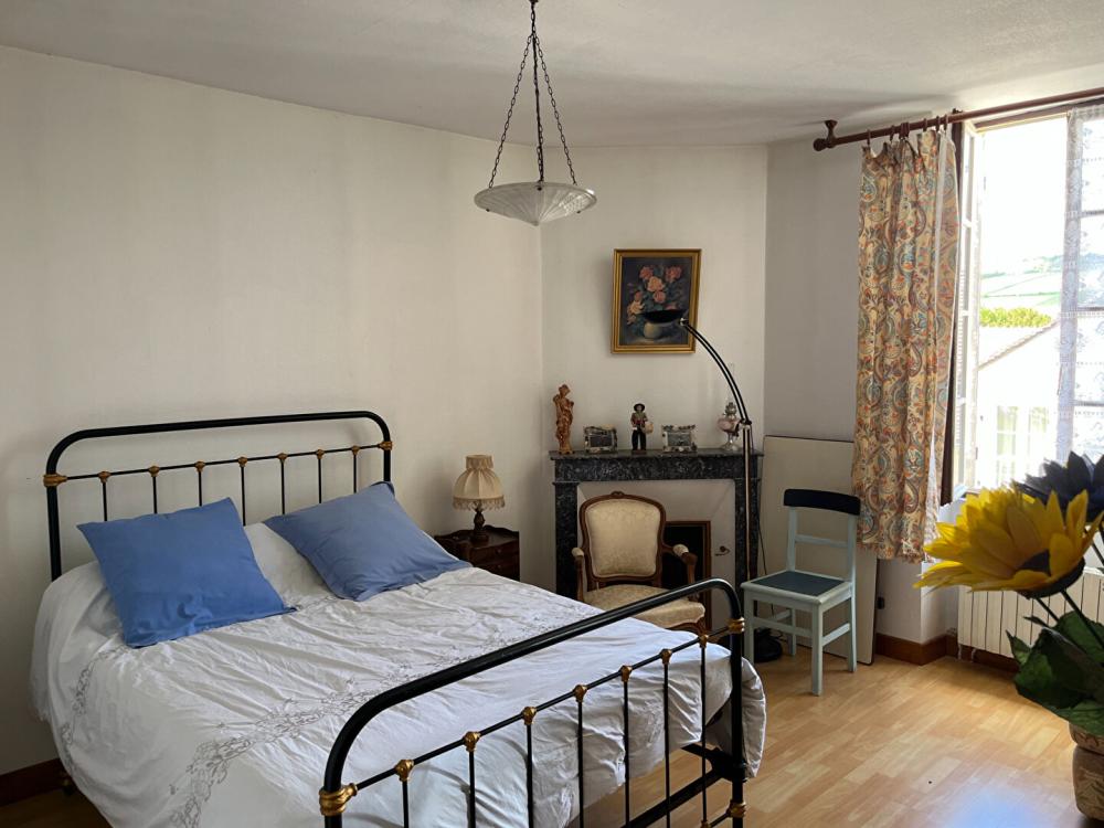 https-media-immo-facile-com-office2-pagesimmoweb-127797-catalog-images-pr-p-5-2-8-6-0-2-5-9-52860259f-jpg-datemaj-18-03-2025-15-44-55