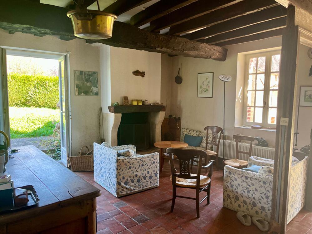 https-media-immo-facile-com-office2-pagesimmoweb-127797-catalog-images-pr-p-5-8-3-2-5-5-8-6-58325586f-jpg-datemaj-27-05-2025-06-12-54