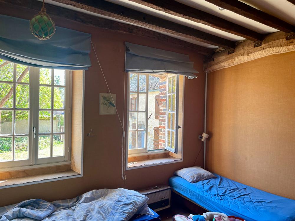 https-media-immo-facile-com-office2-pagesimmoweb-127797-catalog-images-pr-p-5-8-3-2-5-5-8-6-58325586k-jpg-datemaj-27-05-2025-06-12-55