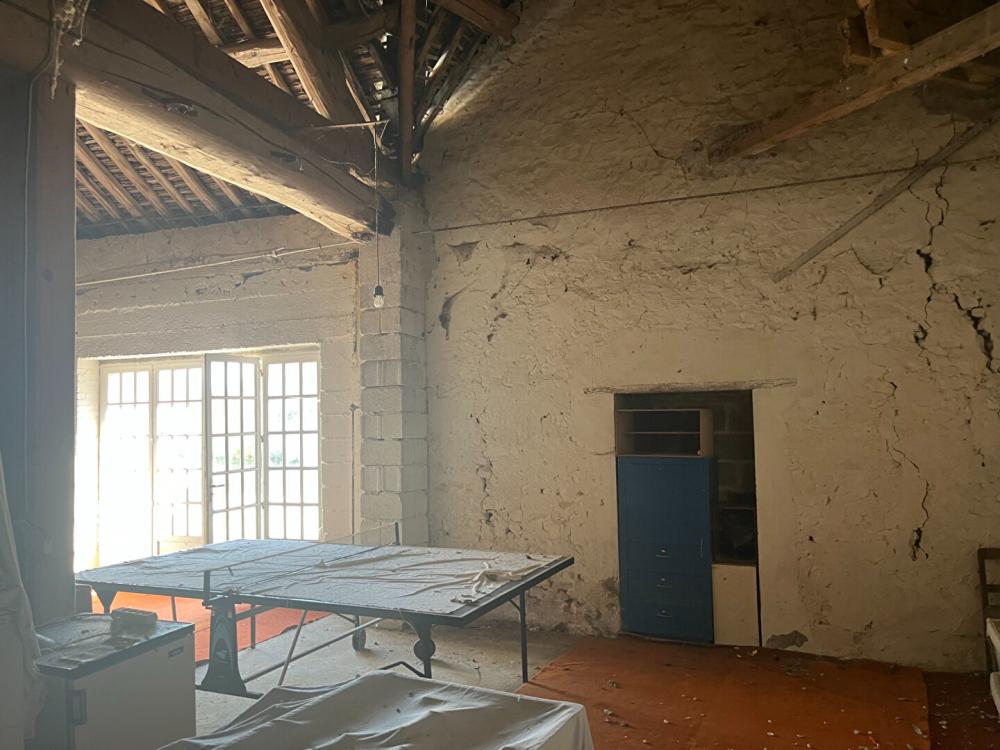 https-media-immo-facile-com-office2-pagesimmoweb-127797-catalog-images-pr-p-5-8-3-2-5-5-8-6-58325586q-jpg-datemaj-27-05-2025-06-12-55