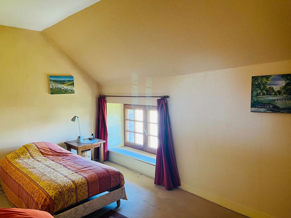 https-media-immo-facile-com-office2-pagesimmoweb-127797-catalog-images-pr-p-5-8-4-4-5-2-8-0-58445280f-jpg-datemaj-18-07-2025-09-38-49