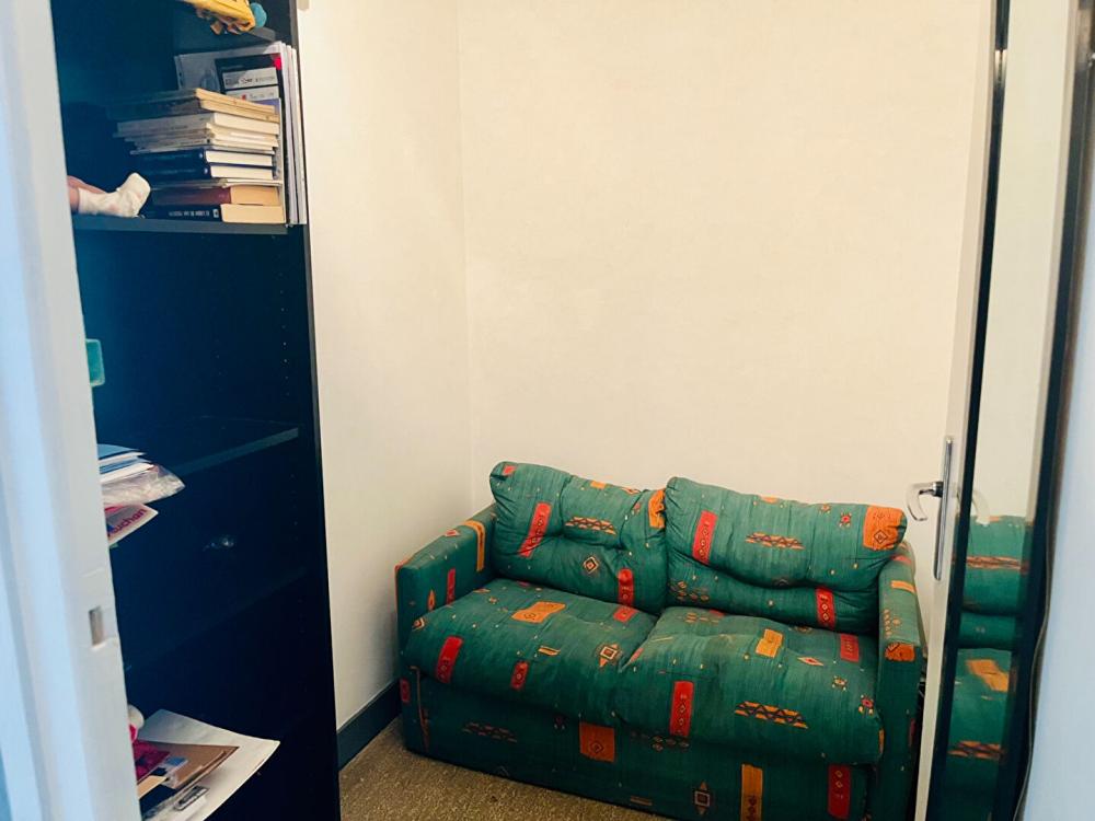 https-media-immo-facile-com-office2-pagesimmoweb-127797-catalog-images-pr-p-5-7-0-1-6-9-8-3-57016983e-jpg-datemaj-18-03-2025-15-10-05