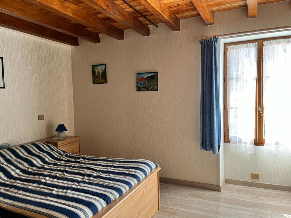 https-media-immo-facile-com-office2-pagesimmoweb-127797-catalog-images-pr-p-5-6-3-3-6-3-6-2-56336362l-jpg-datemaj-20-03-2025-04-49-11