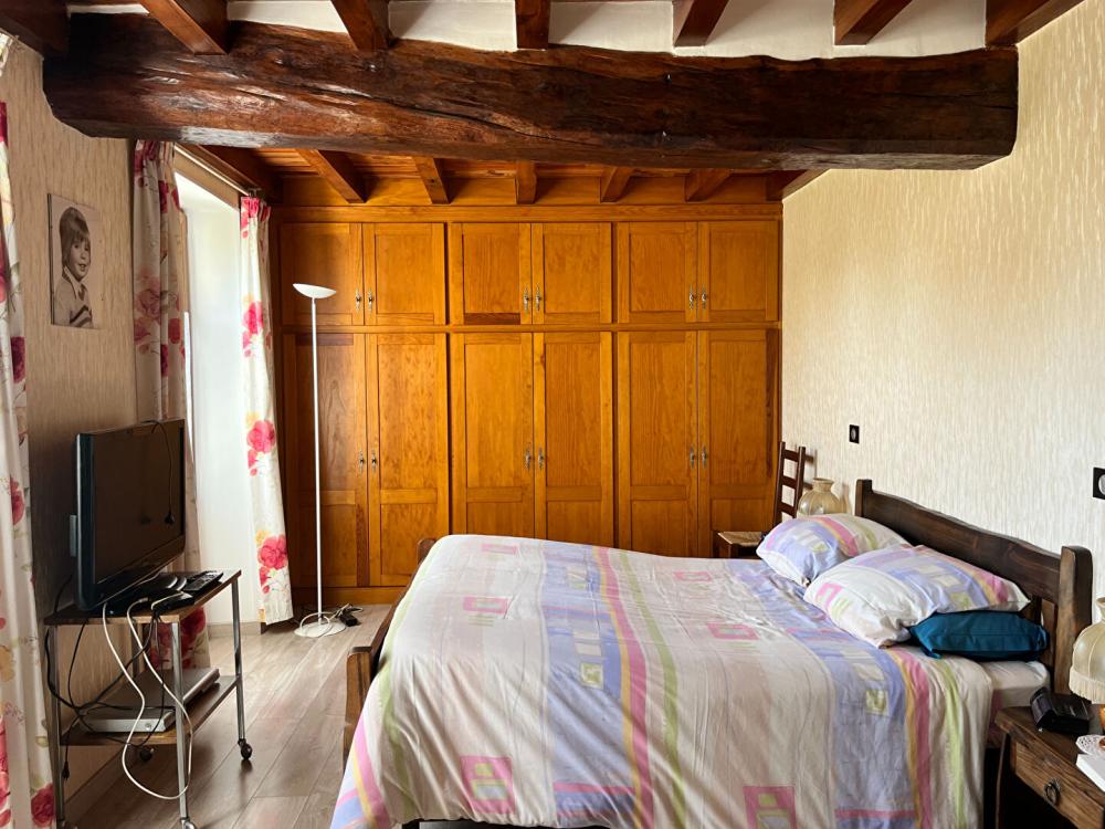 https-media-immo-facile-com-office2-pagesimmoweb-127797-catalog-images-pr-p-5-6-3-3-6-3-6-2-56336362m-jpg-datemaj-20-03-2025-04-49-11