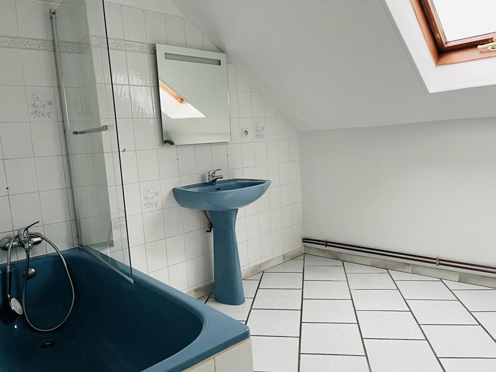 https-media-immo-facile-com-office2-pagesimmoweb-127797-catalog-images-pr-p-5-9-5-0-2-8-1-8-59502818j-jpg-datemaj-21-11-2025-18-36-41