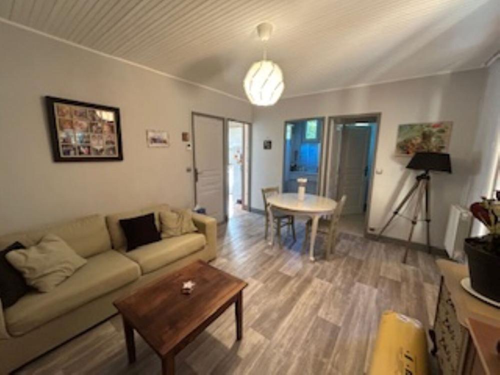 https-media-immo-facile-com-office2-pagesimmoweb-127797-catalog-images-pr-p-5-9-2-8-5-7-1-8-59285718c-jpg-datemaj-28-10-2025-15-08-36