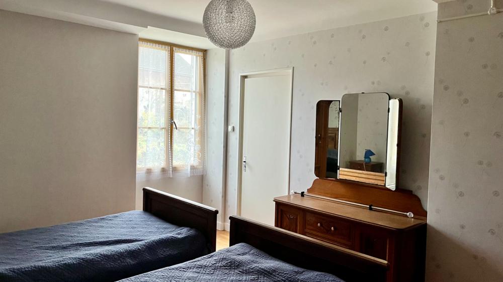 https-media-immo-facile-com-office2-pagesimmoweb-127797-catalog-images-pr-p-5-9-9-5-2-8-5-1-59952851p-jpg-datemaj-03-02-2026-18-46-54