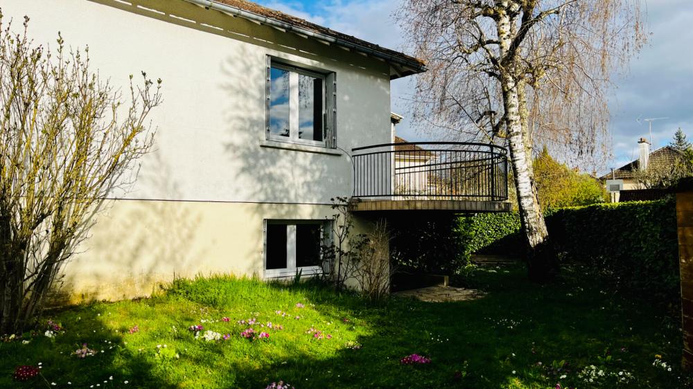 https-media-immo-facile-com-office2-pagesimmoweb-127797-catalog-images-pr-p-5-7-7-9-8-3-4-9-57798349d-jpg-datemaj-13-03-2026-12-06-01