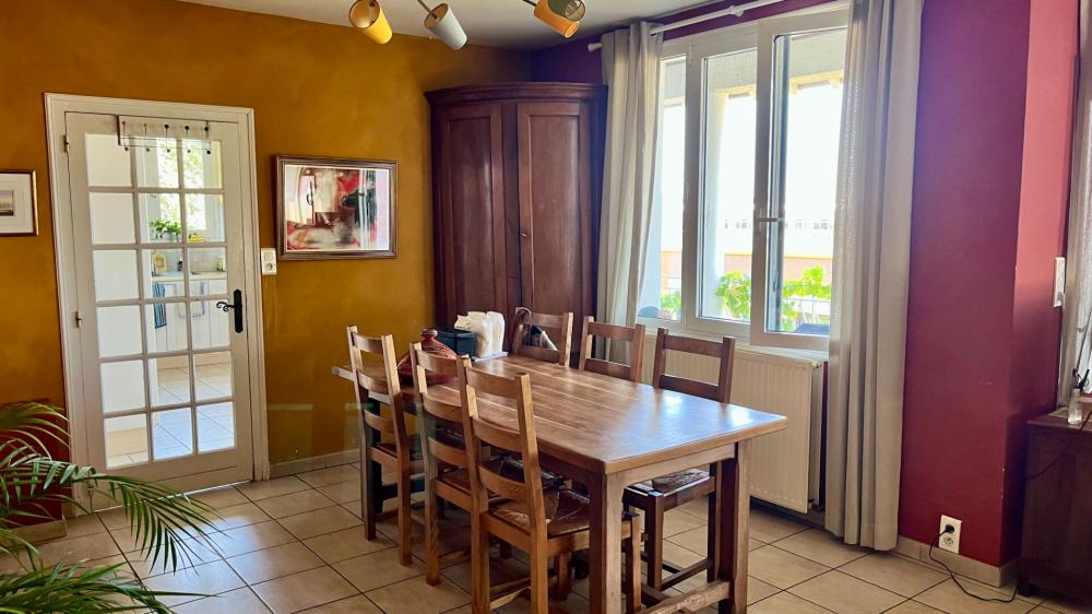 https-media-immo-facile-com-office2-pagesimmoweb-127797-catalog-images-pr-p-5-8-8-4-7-5-8-1-58847581e-jpg-datemaj-06-03-2026-18-13-18