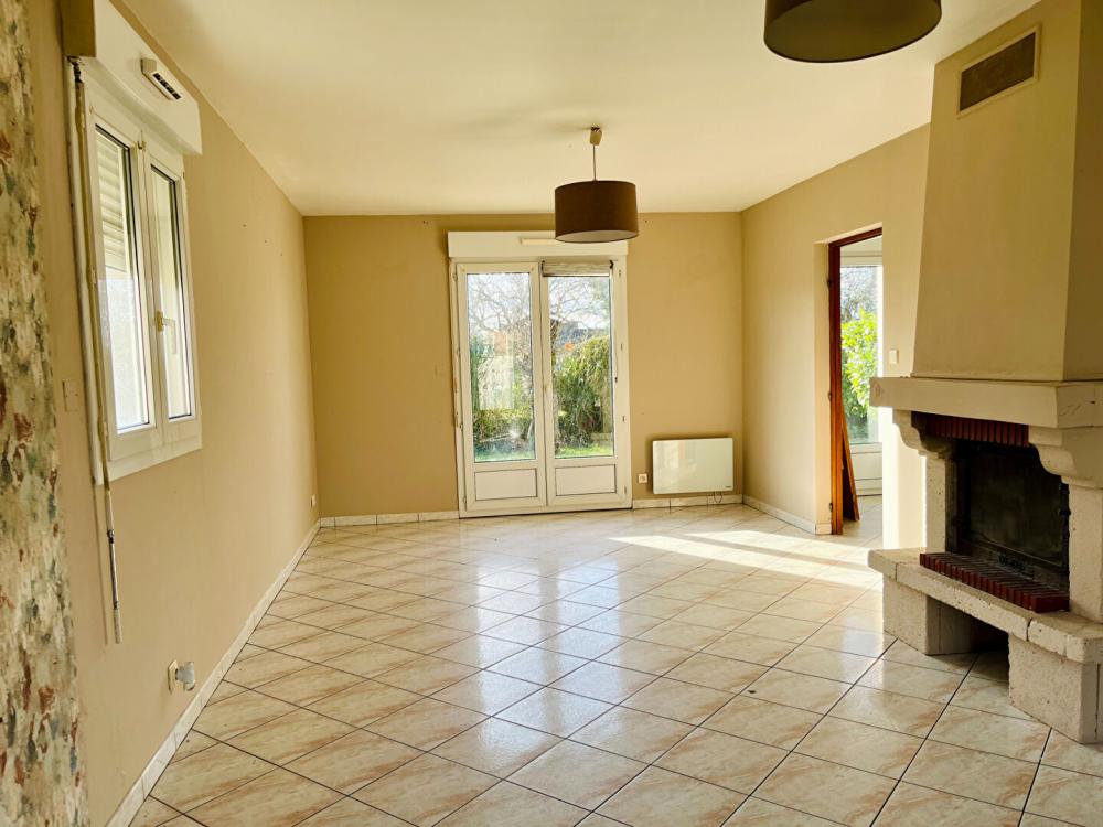 https-media-immo-facile-com-office2-pagesimmoweb-127797-catalog-images-pr-p-5-9-9-7-5-5-4-2-59975542d-jpg-datemaj-04-02-2026-20-24-22