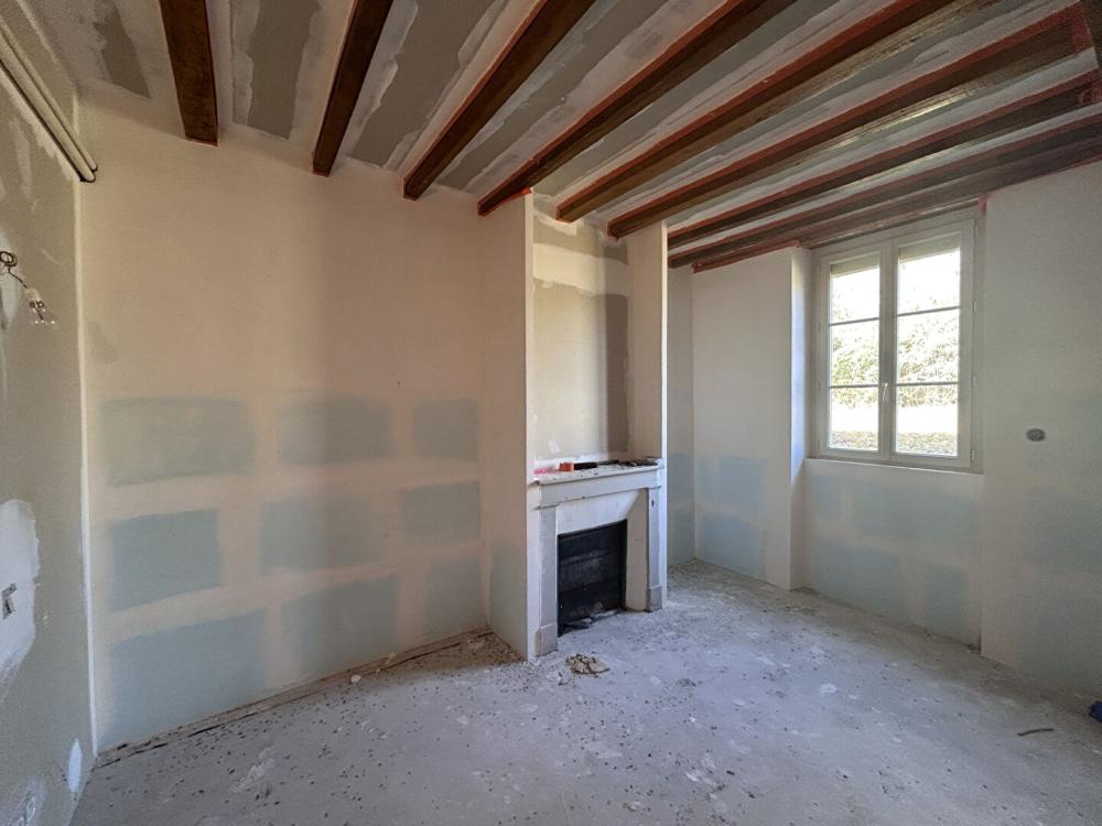 
Longère Charbuy 4 pièces 80 m2
