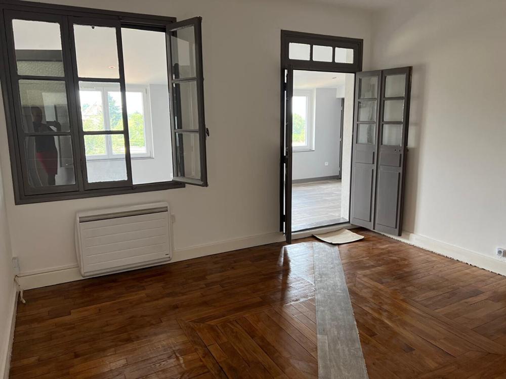 https-media-immo-facile-com-office2-pagesimmoweb-127797-catalog-images-pr-p-5-9-7-5-5-4-9-9-59755499e-jpg-datemaj-30-12-2025-18-21-28