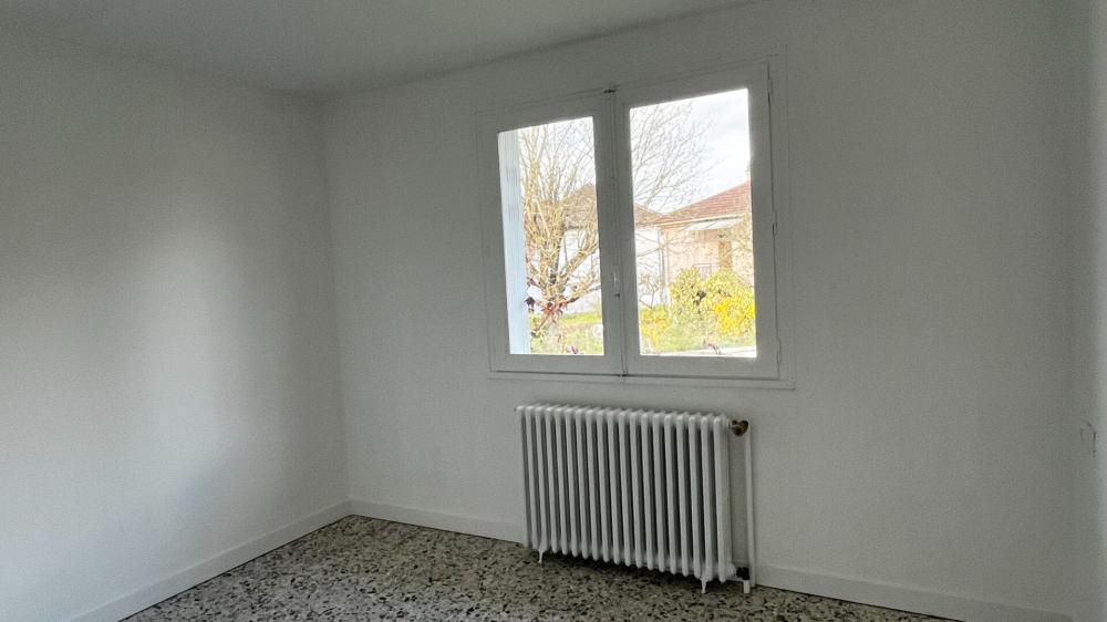 https-media-immo-facile-com-office2-pagesimmoweb-127797-catalog-images-pr-p-5-7-7-9-8-3-4-9-57798349m-jpg-datemaj-27-04-2026-17-52-44