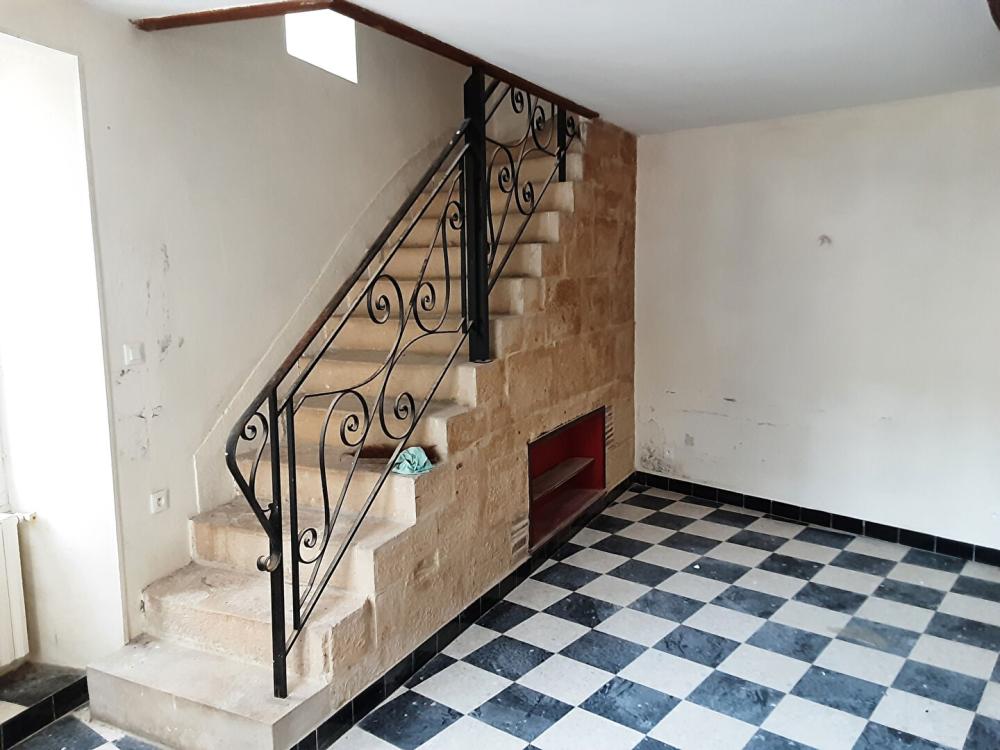 
Maison de bourg  5 pièces à TANNAY centre
