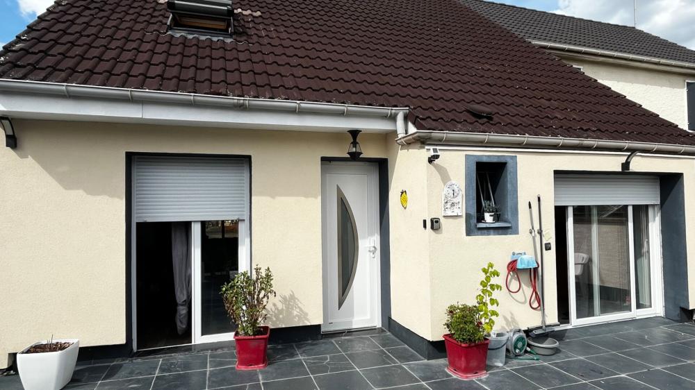 
Maison avec jardin
